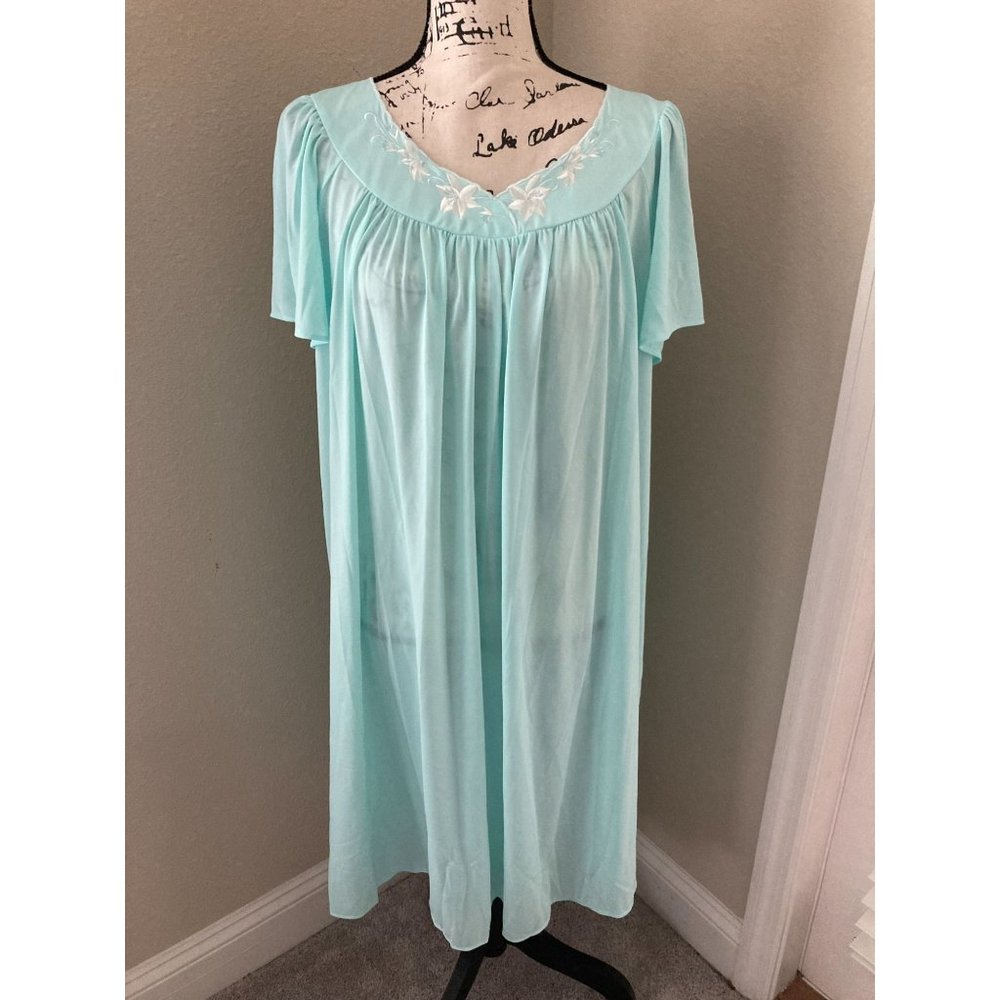 Miss Elaine Classics Woman Turquoise Nightgown - Size 1X